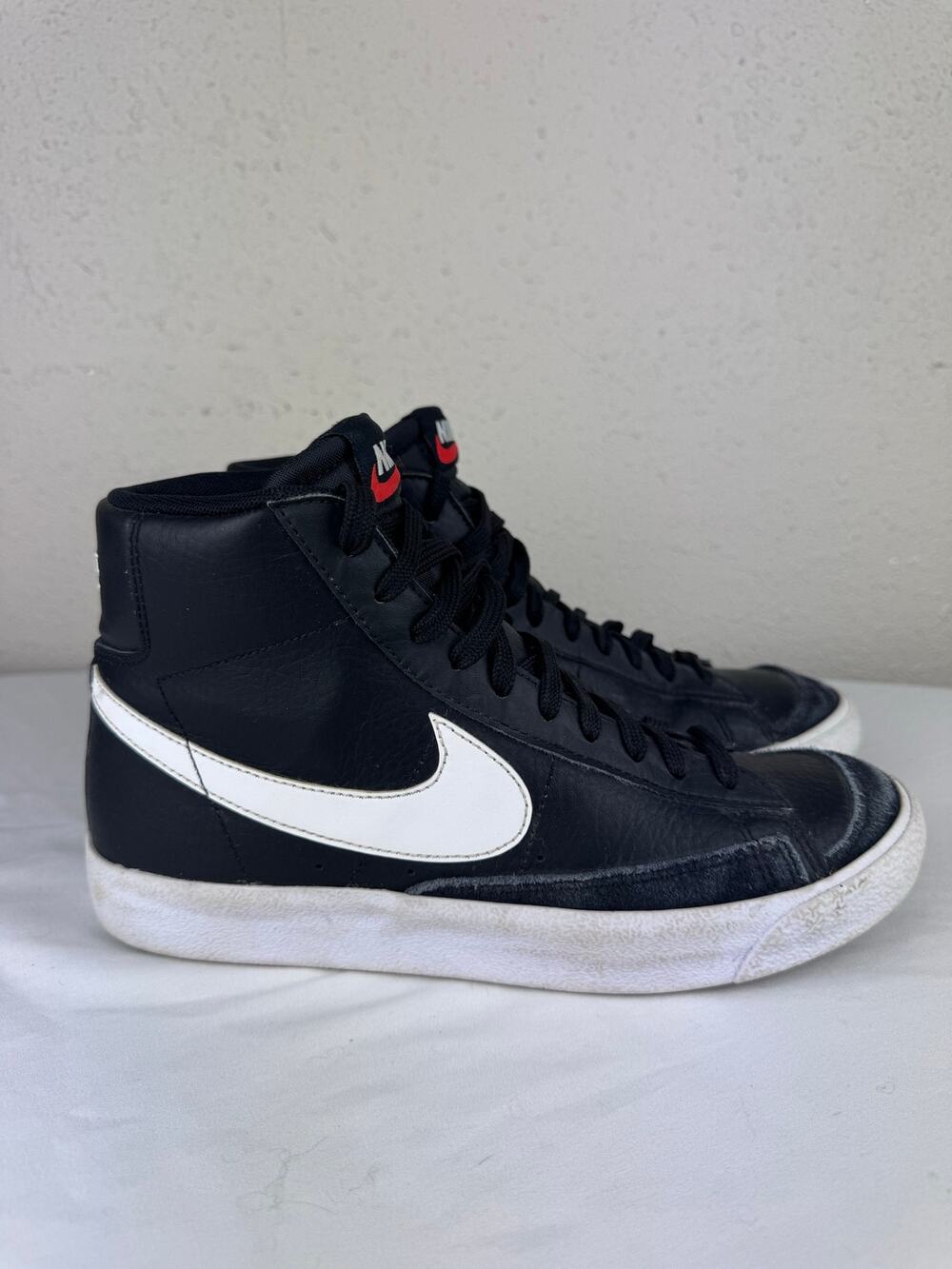 Nike Blazer Mid '77 Black/White High Top Shoes 7Y/Womens 8.5